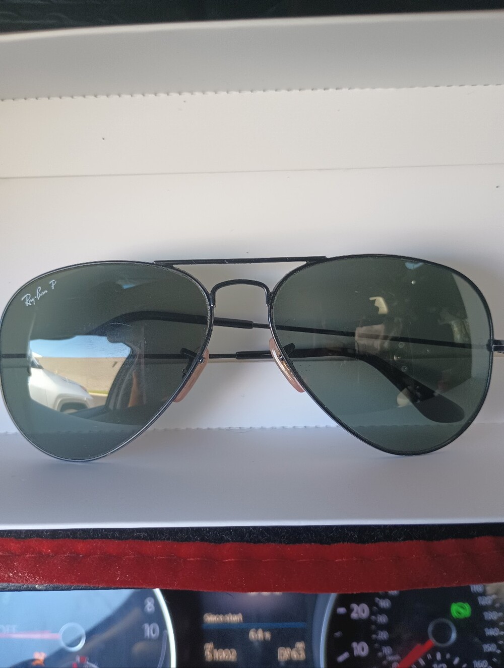 Ray-Ban Aviator Sunglasses - Black Frame, Dark Green Lenses UNISEX